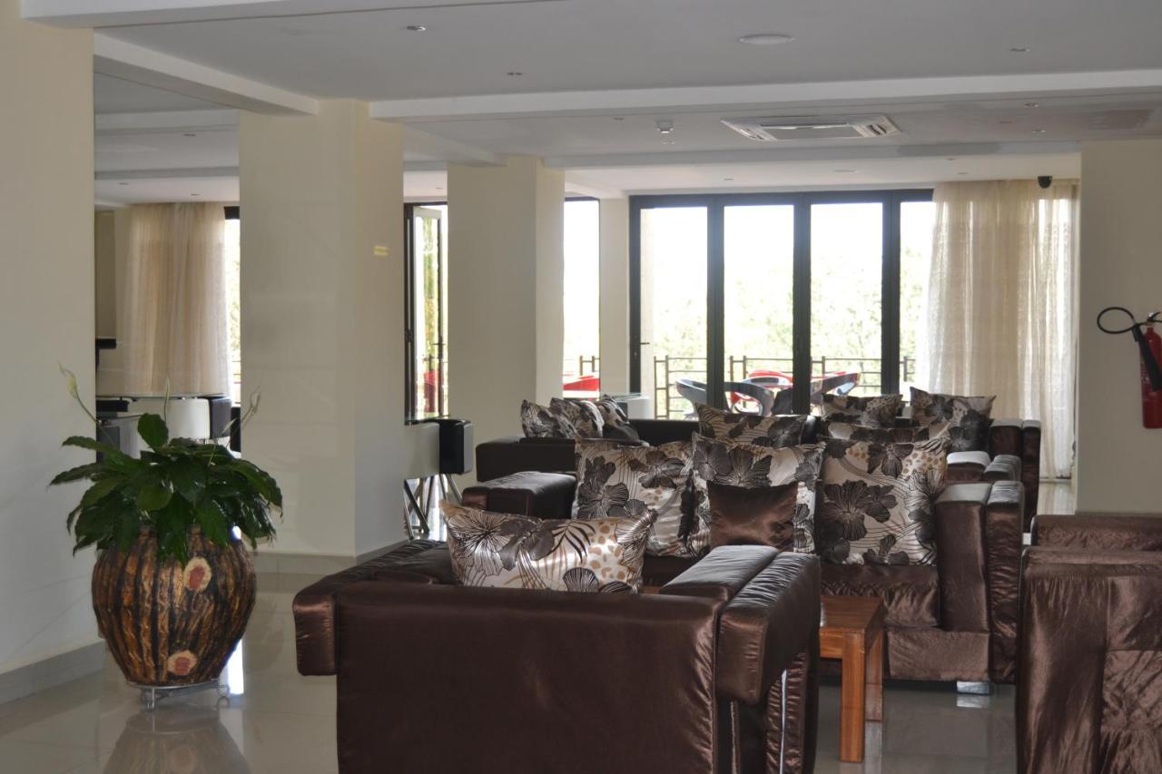 Hotel Villa Portofino คิกาลี ภายนอก รูปภาพ